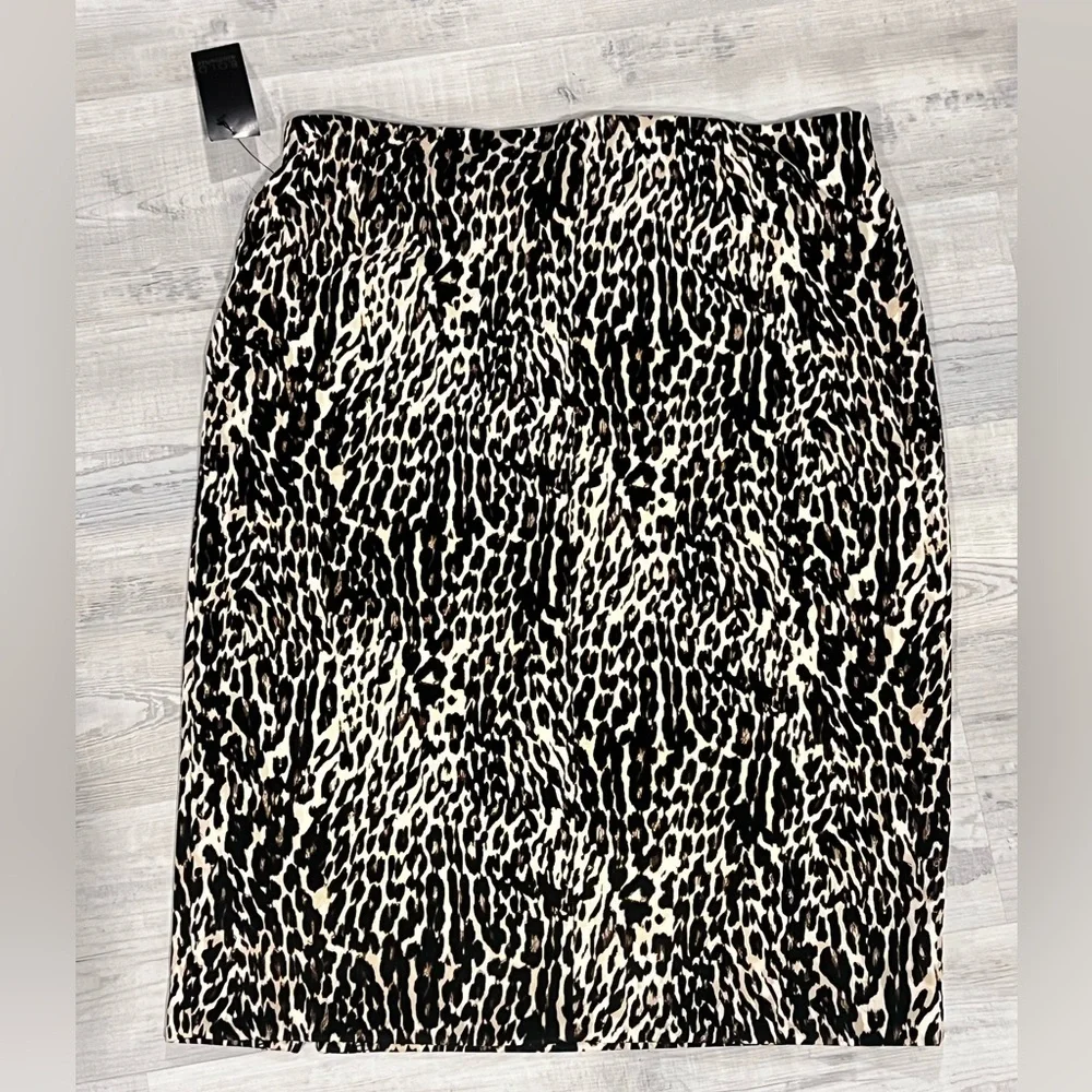 BOLD elements Black and White Animal Print Skirt - Picture 4 of 6